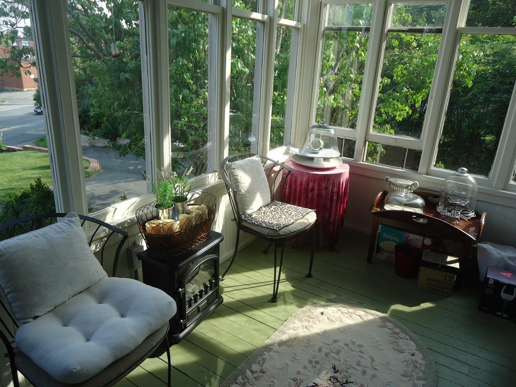 King George B&B Miramichi Bagian luar foto